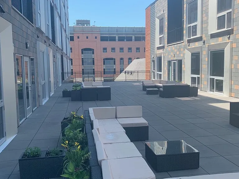 Augusta Place — Photo 10