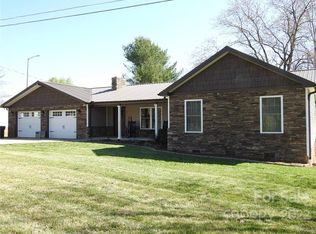 137 Glendale Dr, Elkin, NC 28621