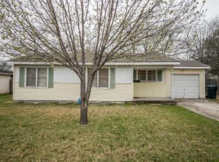 1036 Warden St, Benbrook, TX 76126