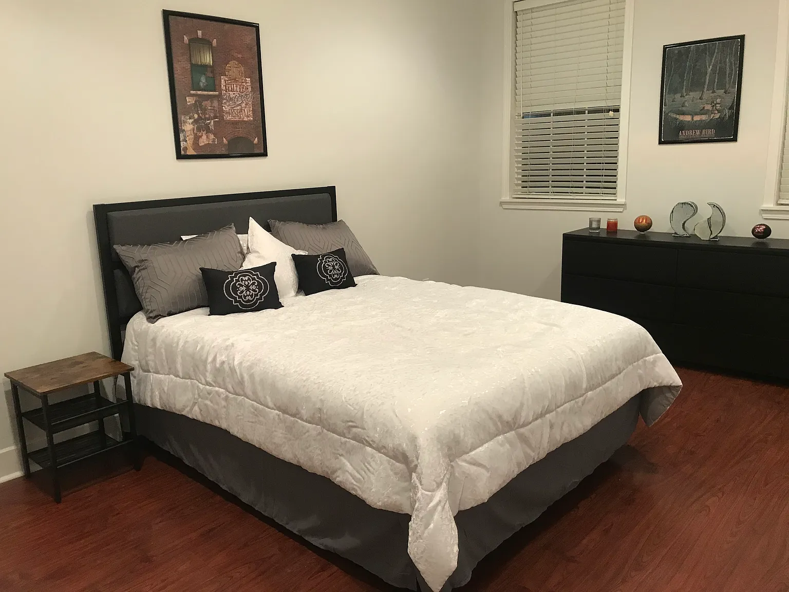 3 bed, 1379 sqft, $2,295 — Photo 4