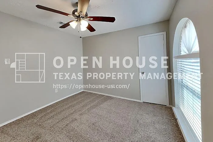1217 Seabrook Dr — Photo 14