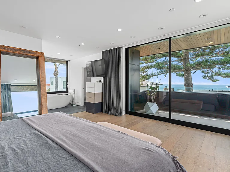 223 Ocean St — Photo 19