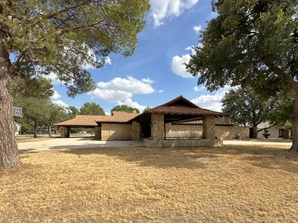 2101 Shoreline Dr, Abilene, TX 79602