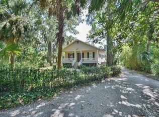2 Crystal Beach Cir, Bluffton, SC 29910