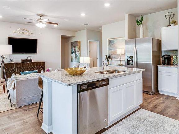 4th image of 8012 Olde Town Ct