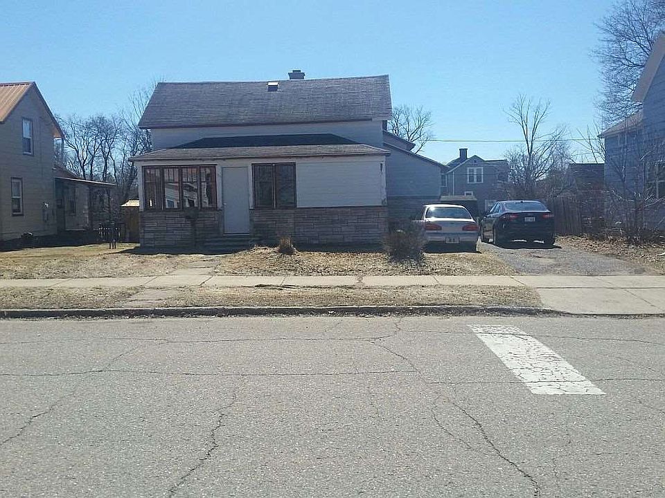 1st image of 107 W D St