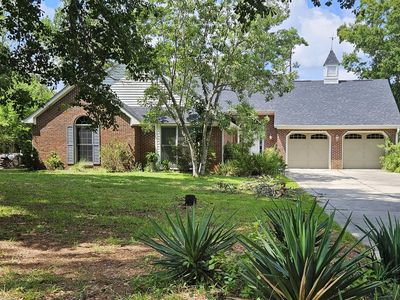 102 Pine Needle Drive, Hampstead, NC, 28443