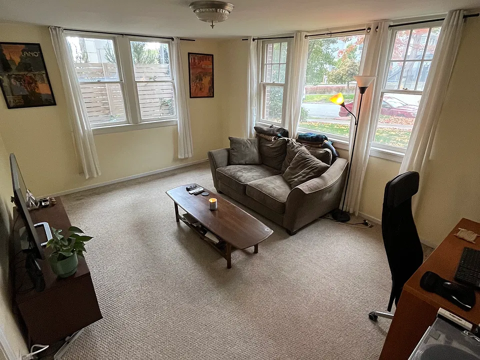 68 N B St #1