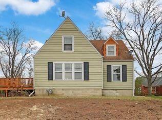 608 S Emmertsen Rd, Racine, WI 53406