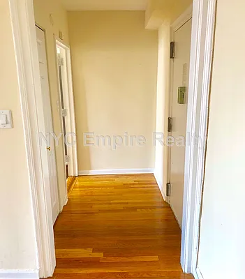 Rented by NYC Empire Realty Inc | media 7
