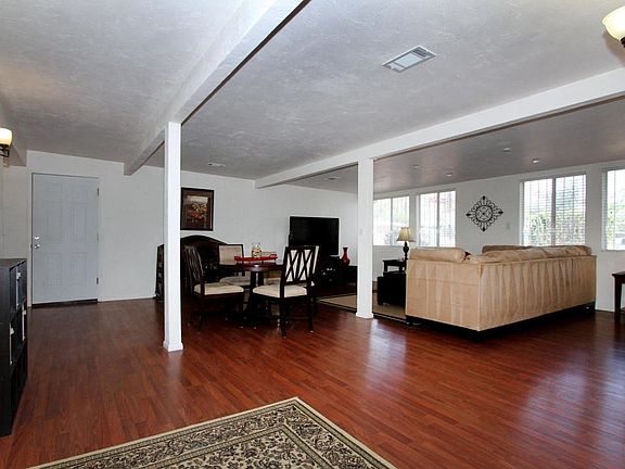 5th image of 2833 W Calle Carapan