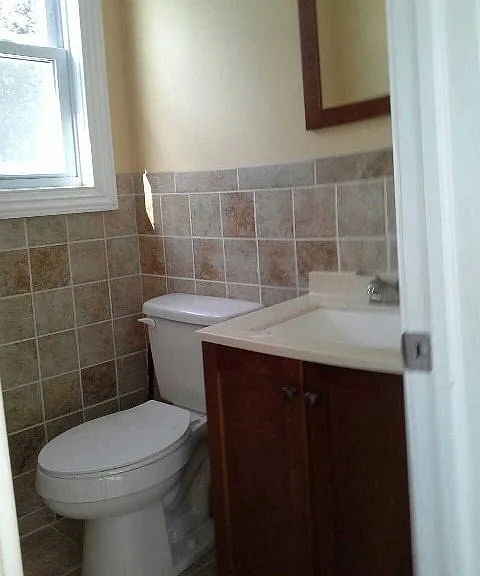11 Charlotte Pl — Photo 15