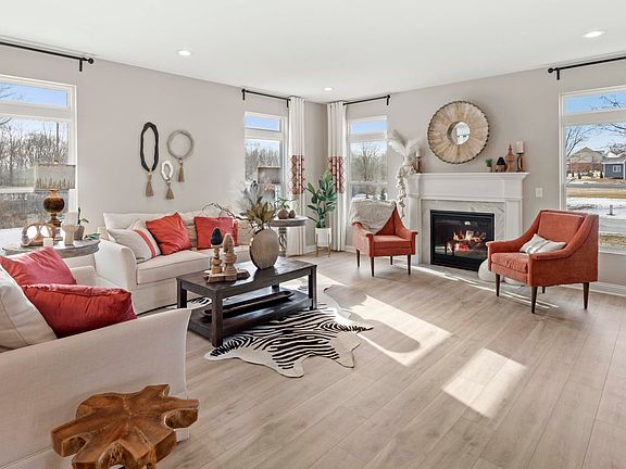 5th image of 18852 Sapphire St