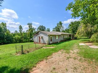 1280 Hampton Rd, Inman, SC 29349