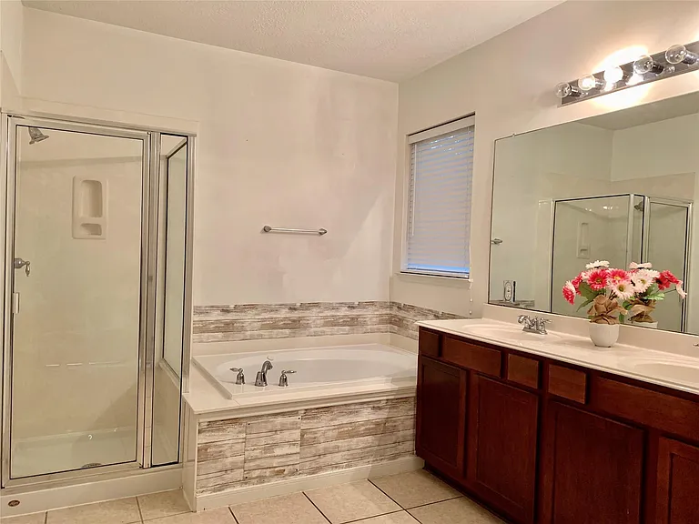 2708 Hewn Rock Way — Photo 10