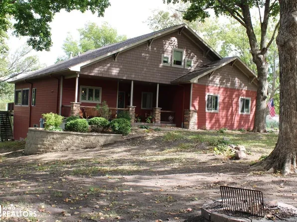 203 Hillside Dr, Algona, IA 50511