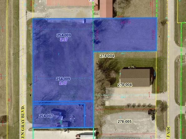 2588 Ken Gray Blvd, West Frankfort, IL 62896