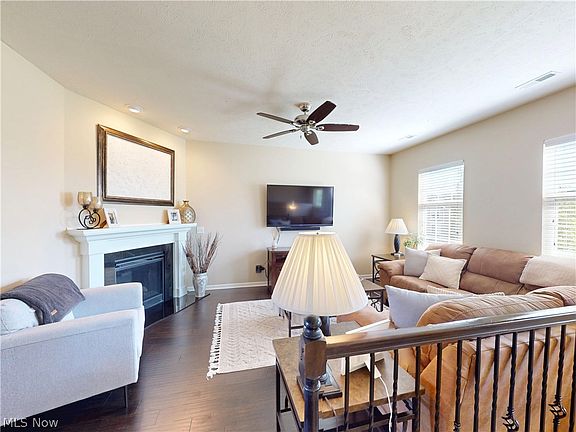 4th image of 6144 N Pointe Dr