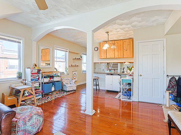 5th image of 1001 S 10th St #3