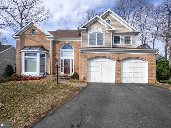 20618 Bridgeport Ct, Sterling, VA 20165