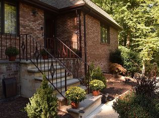 11 Everdale Rd, Randolph, NJ 07869