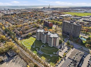 965 Inverhouse Dr #501, Mississauga, ON L5J4B4