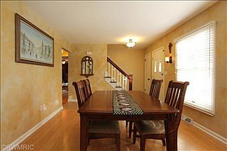 3rd image of 2081 Fawnwood Dr SE