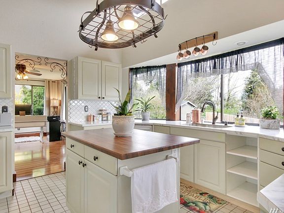 4th image of 6105 4th Street Ct NE