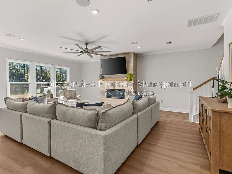 109 Sandy Bend Dr — Photo 12