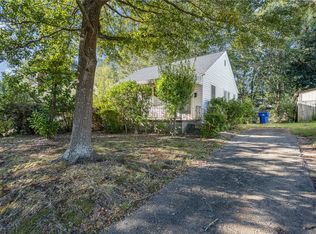 16 Skyland Dr, Greenville, SC 29607