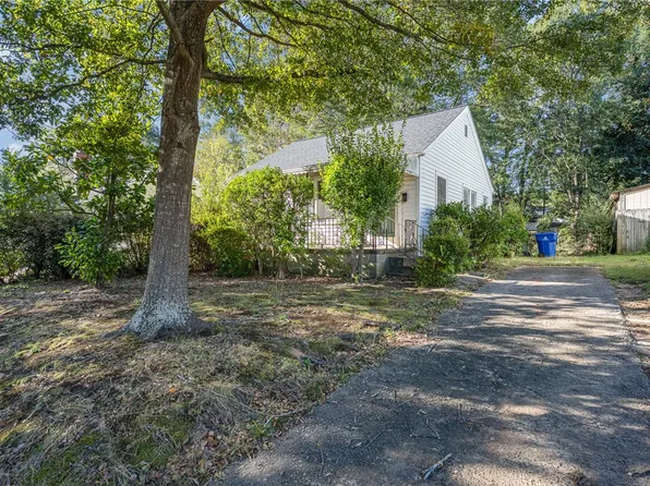 16 Skyland Dr, Greenville, SC 29607