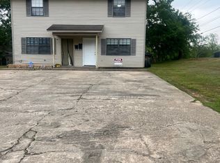 100 E Rock St #A, Morrilton, AR 72110