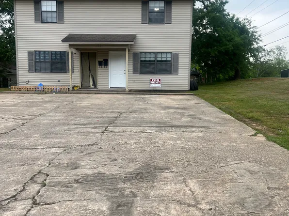 100 E Rock St #A, Morrilton, AR 72110