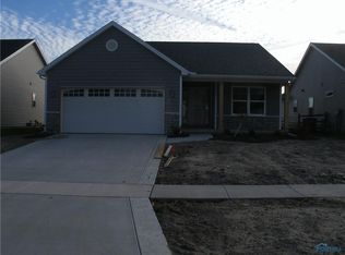 2058 Oakside Rd, Toledo, OH 43615