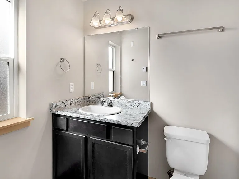 Tremezzo Apartments — Photo 109