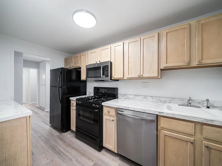 6040 Boulevard East #5M — Photo 8