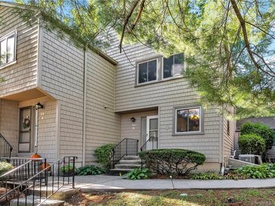 24 Happy Hollow Circle #B, Stratford, CT, 06614