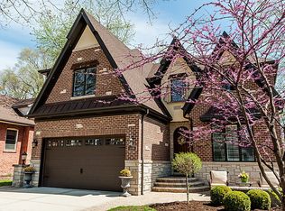 559 S Swain Ave, Elmhurst, IL