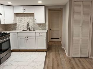 35 Bank St, Plains, PA 18705