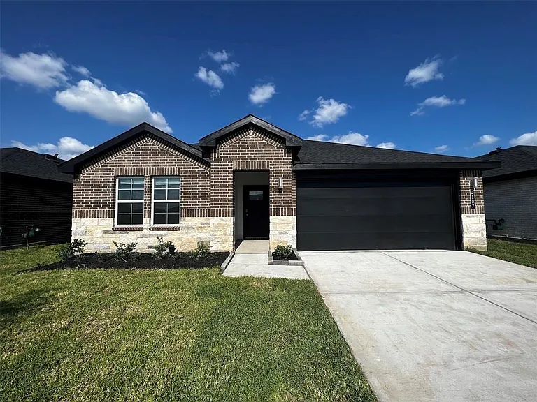 4307 Whitefish Ln — Photo 1