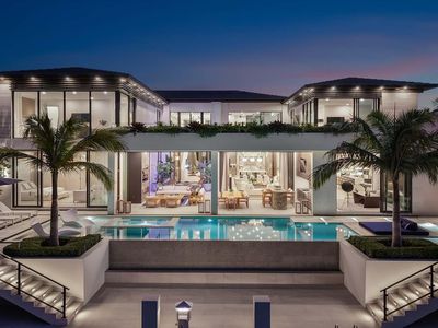 207 W Coconut Palm Road, Boca Raton, FL, 33432