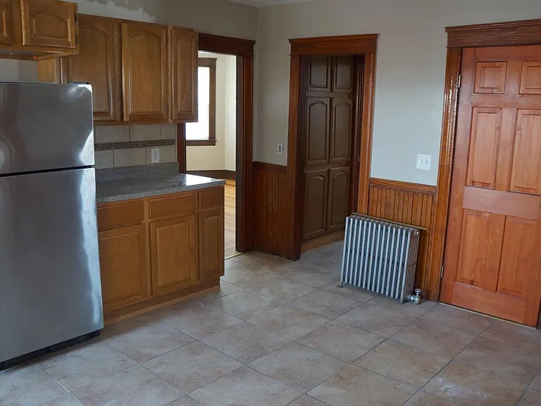 Full Kitchen: Angle 3