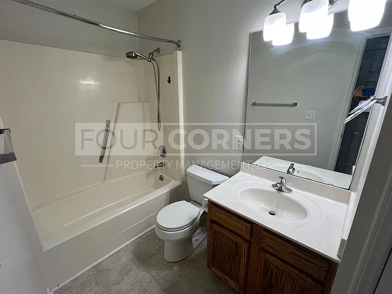 3910 New Garden Park — Photo 10