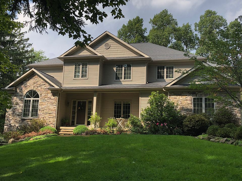 1st image of 10930 Stella Ln