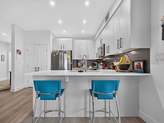 4th image of 3434 McKinley Beach Dr #101