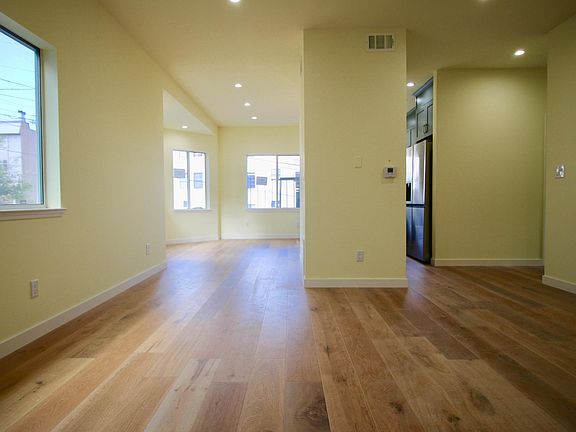 Living/dining area