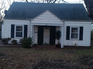 821 SW Oakley Ave, Topeka, KS 66606