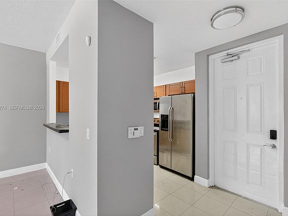4th image of 652 NE 63rd St APT 103