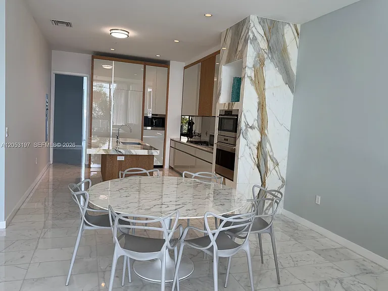 2821 S Bayshore Dr #7B — Photo 7