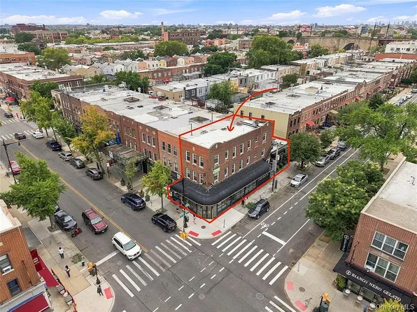 3502 Ditmars Blvd, Astoria, NY 11105